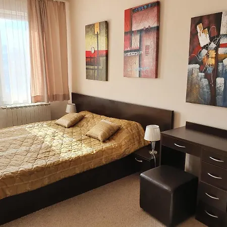 Appartamento Spacious And Cosy In Royal Towers Complex