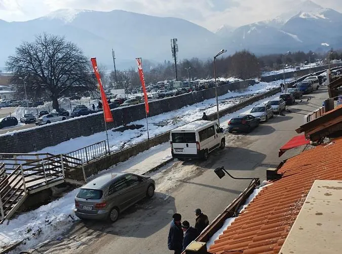 Apartment Spacious And Cosy In Royal Towers Complex